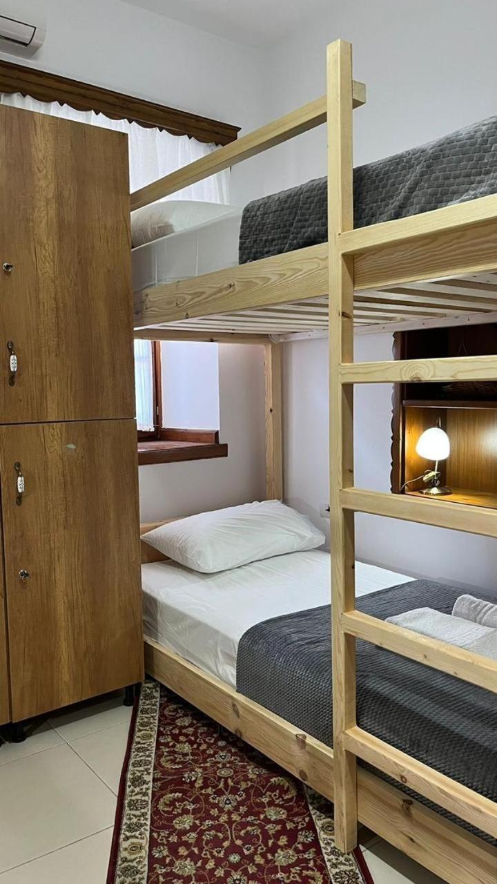 Cico Hostel &Private Room Gjirokaster Bagian luar foto