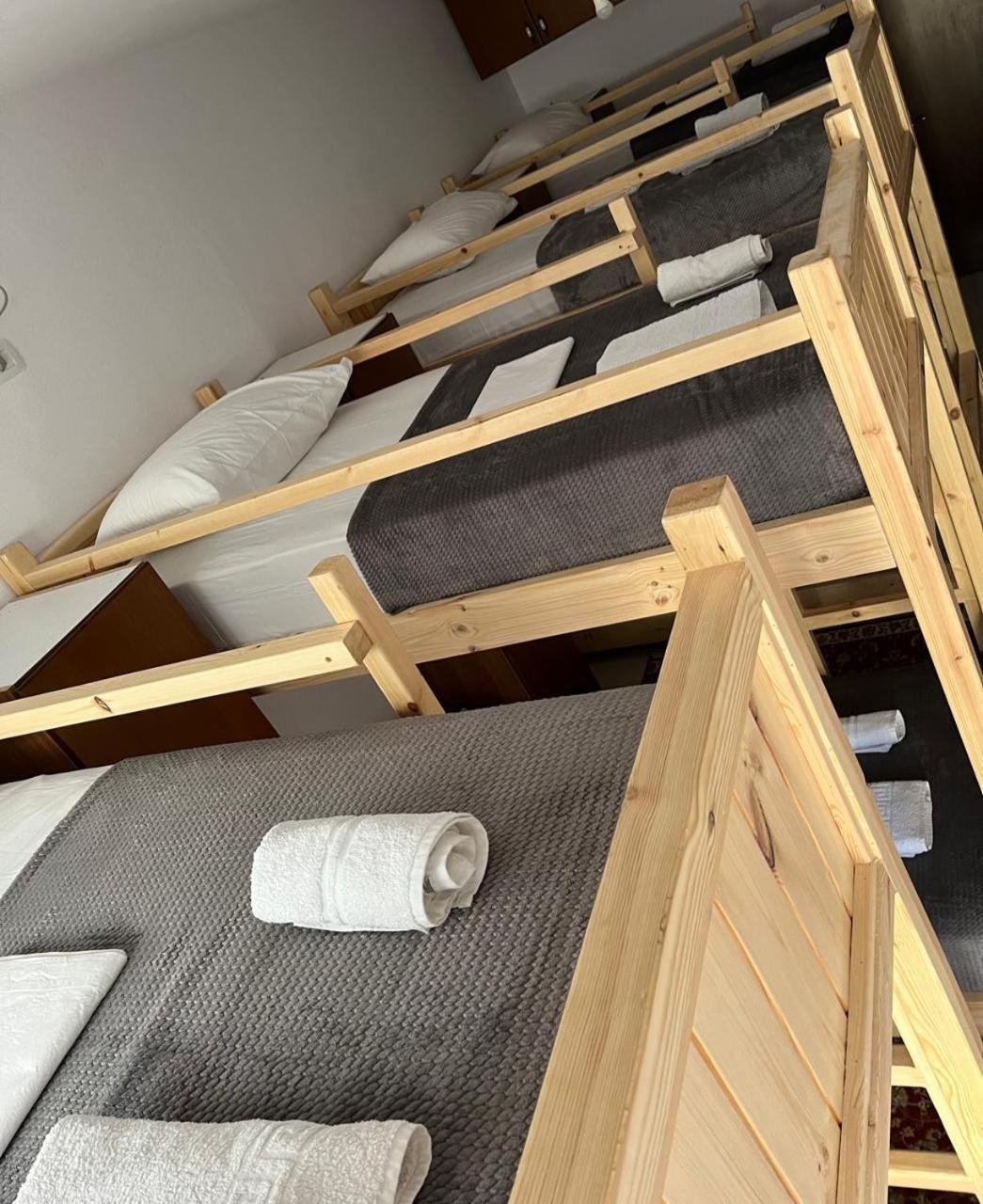Cico Hostel &Private Room Gjirokaster Bagian luar foto