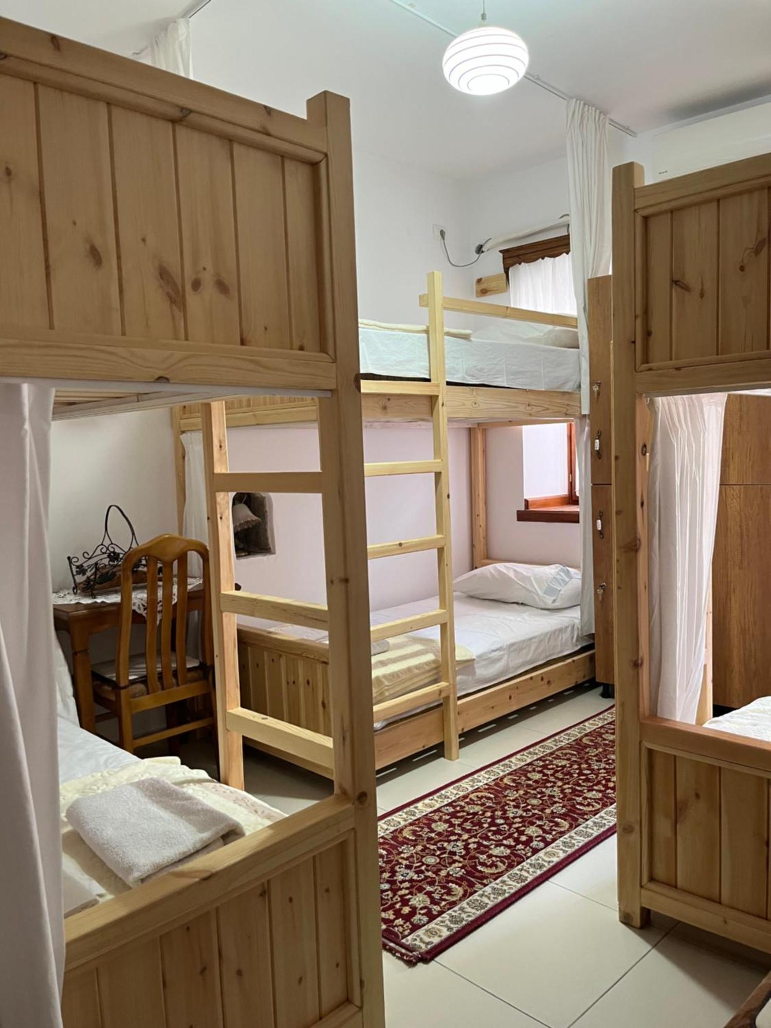 Cico Hostel &Private Room Gjirokaster Bagian luar foto